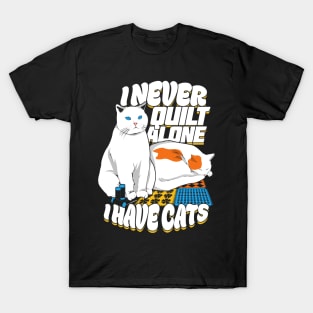 Quilting Quilt Cat Lover Quilter Gift T-Shirt